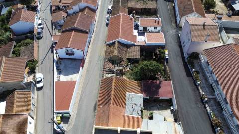 Moradia para Recuperar perto da Lagoa de Óbidos