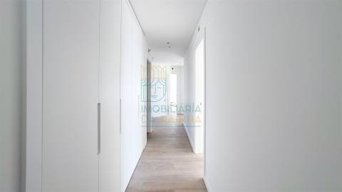 Apartamento T5 com piscina em Caldas da Rainha