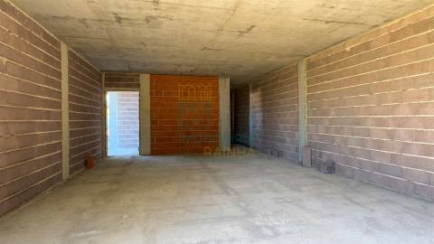 Moradia Térrea Moderna a 3 km de Caldas da Rainha