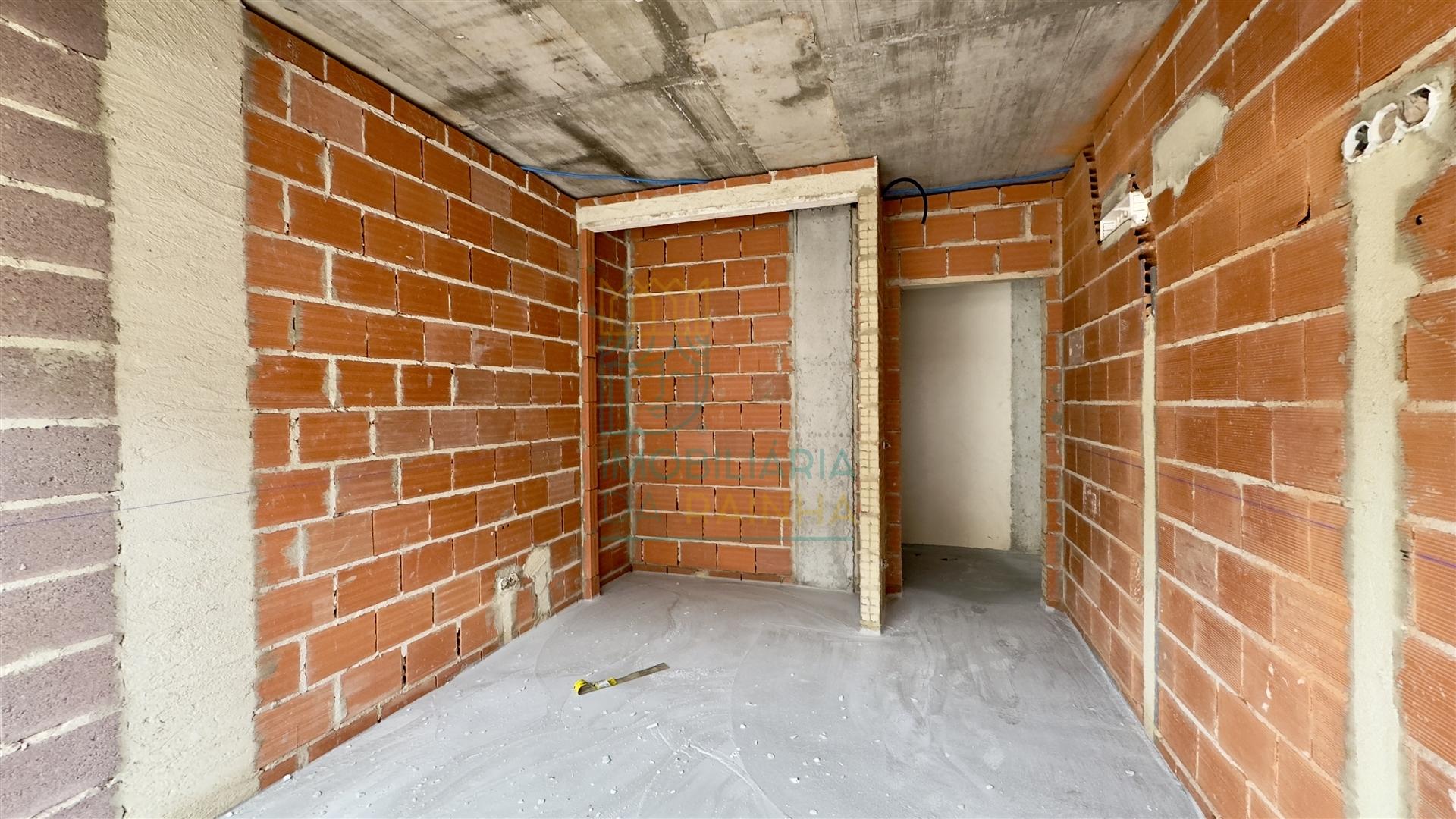 Moradia Térrea Moderna a 3 km de Caldas da Rainha