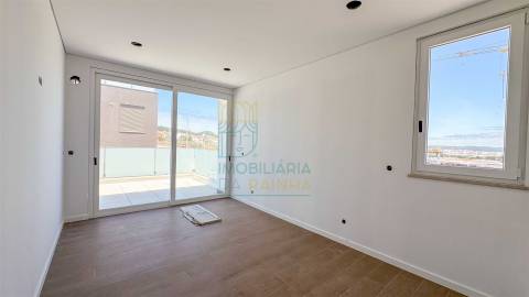 Moradia T4 com Piscina em Salir do Porto