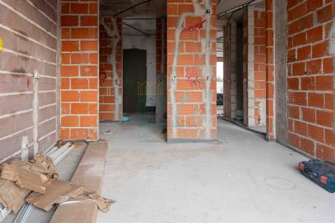 Moradia T2 com Piscina e Garagem em Salir do Porto – Conforto, Modernidade e Proximidade ao Mar