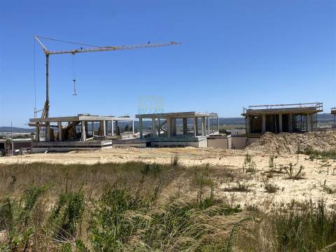 Moradia T3 com Piscina em Salir do Porto