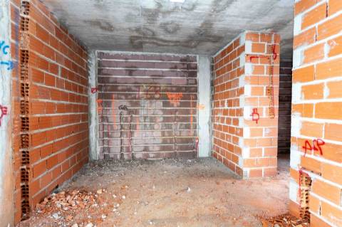 Moradia T3 com Piscina e Garagem em Salir do Porto