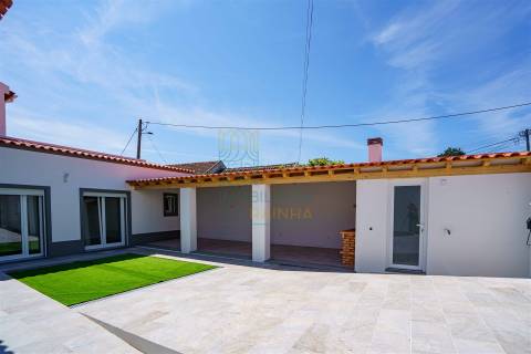 Moradia T4 com Espaço Exterior perto da Lagoa de Óbidos