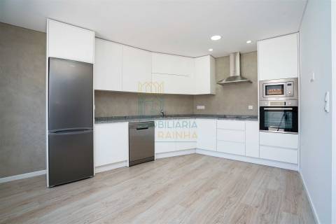 Moradia T4 com Espaço Exterior perto da Lagoa de Óbidos