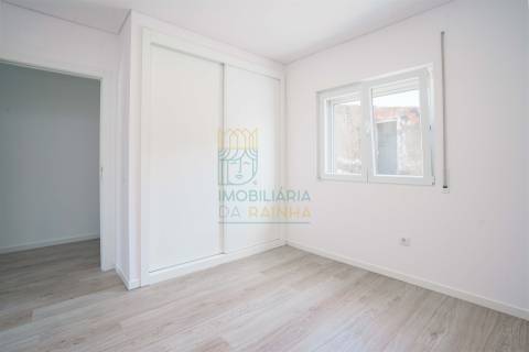 Moradia T4 com Espaço Exterior perto da Lagoa de Óbidos