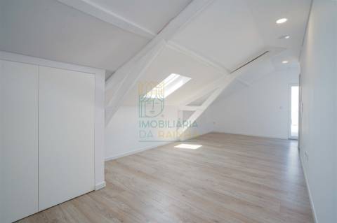 Moradia T4 com Espaço Exterior perto da Lagoa de Óbidos