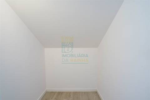 Moradia T4 com Espaço Exterior perto da Lagoa de Óbidos