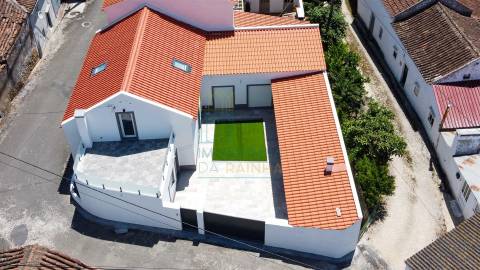 Moradia T4 com Espaço Exterior perto da Lagoa de Óbidos