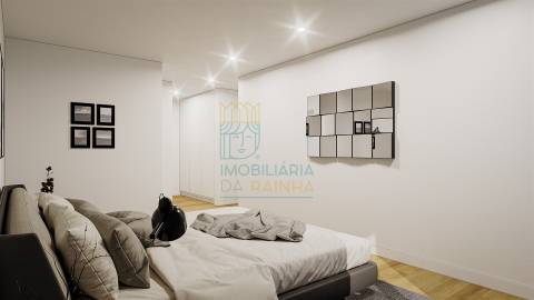 Moradia Moderna com Piscina e Garagem – Tranquilidade e Perto da Praia