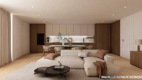 Apartamento T4 na Praia de São Martinho do Porto