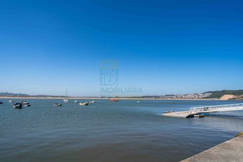 Apartamento T4 na Praia de São Martinho do Porto