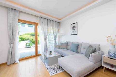 Moradia T3 em Condomínio Privado na Praia da Areia Branca