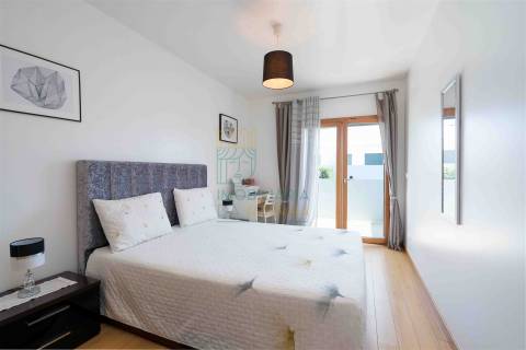 Moradia T3 em Condomínio Privado na Praia da Areia Branca