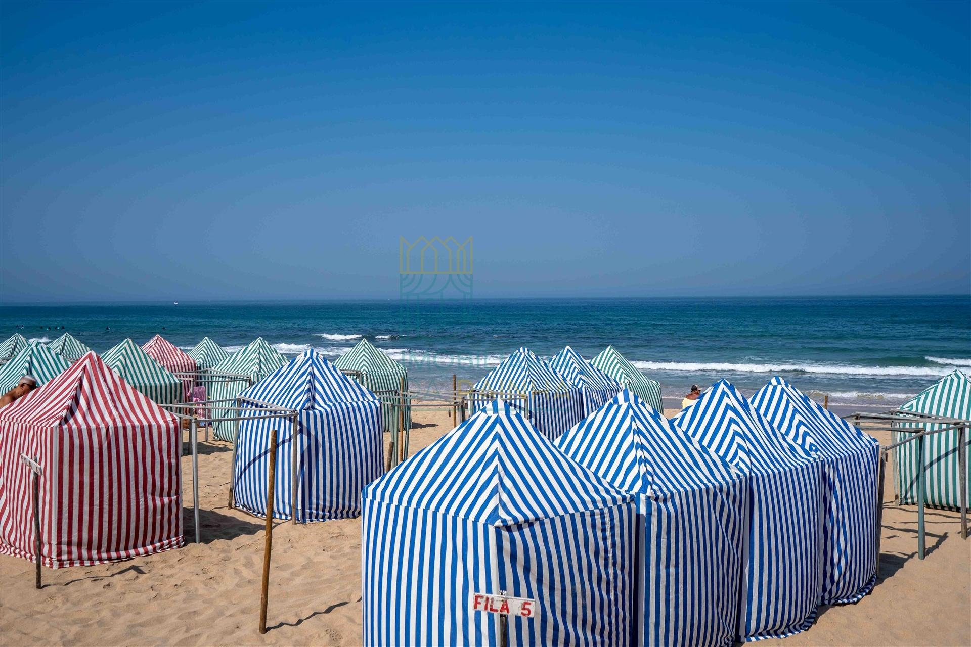 Moradia T3 em Condomínio Privado na Praia da Areia Branca