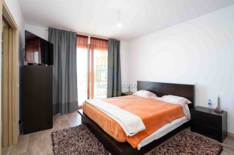 Moradia T4 com Piscina, Jacuzzi e Espaço Exterior em Caldas da Rainha