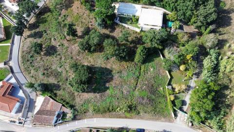 Terreno com vista sobre o campo em Salir de Matos