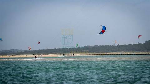 Terreno com vista sobre o campo em Salir de Matos