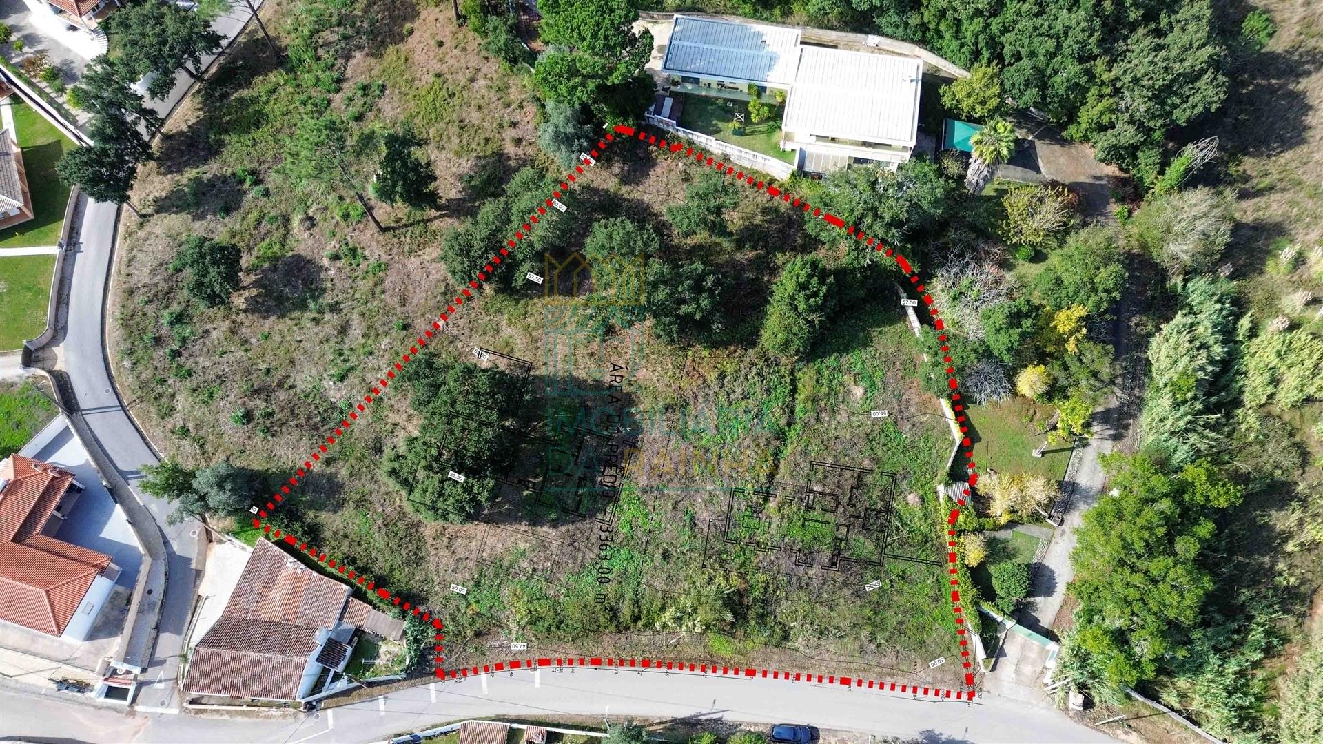 Terreno com vista sobre o campo em Salir de Matos