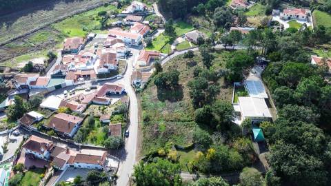 Terreno com vista sobre o campo em Salir de Matos