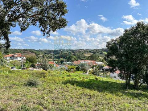 Terreno com vista sobre o campo em Salir de Matos