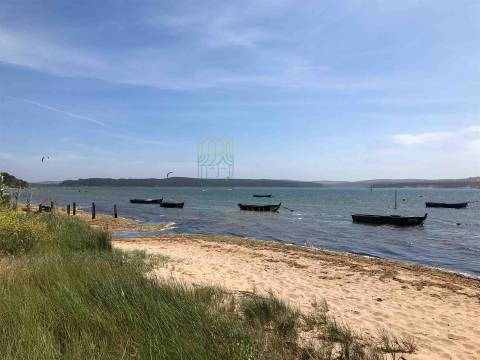 Terreno com vista sobre o campo em Salir de Matos