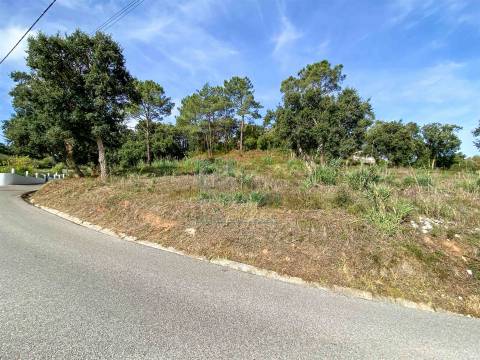 Terreno com vista sobre o campo em Salir de Matos