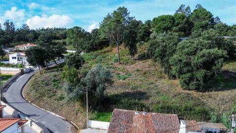Terreno com vista sobre o campo em Salir de Matos