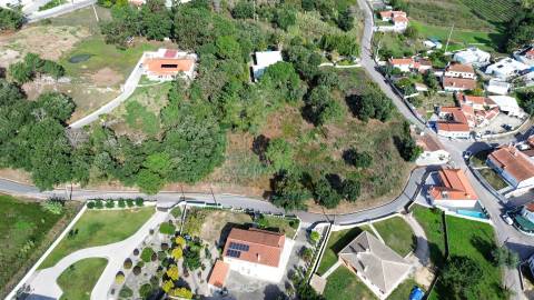 Terreno com vista sobre o campo em Salir de Matos