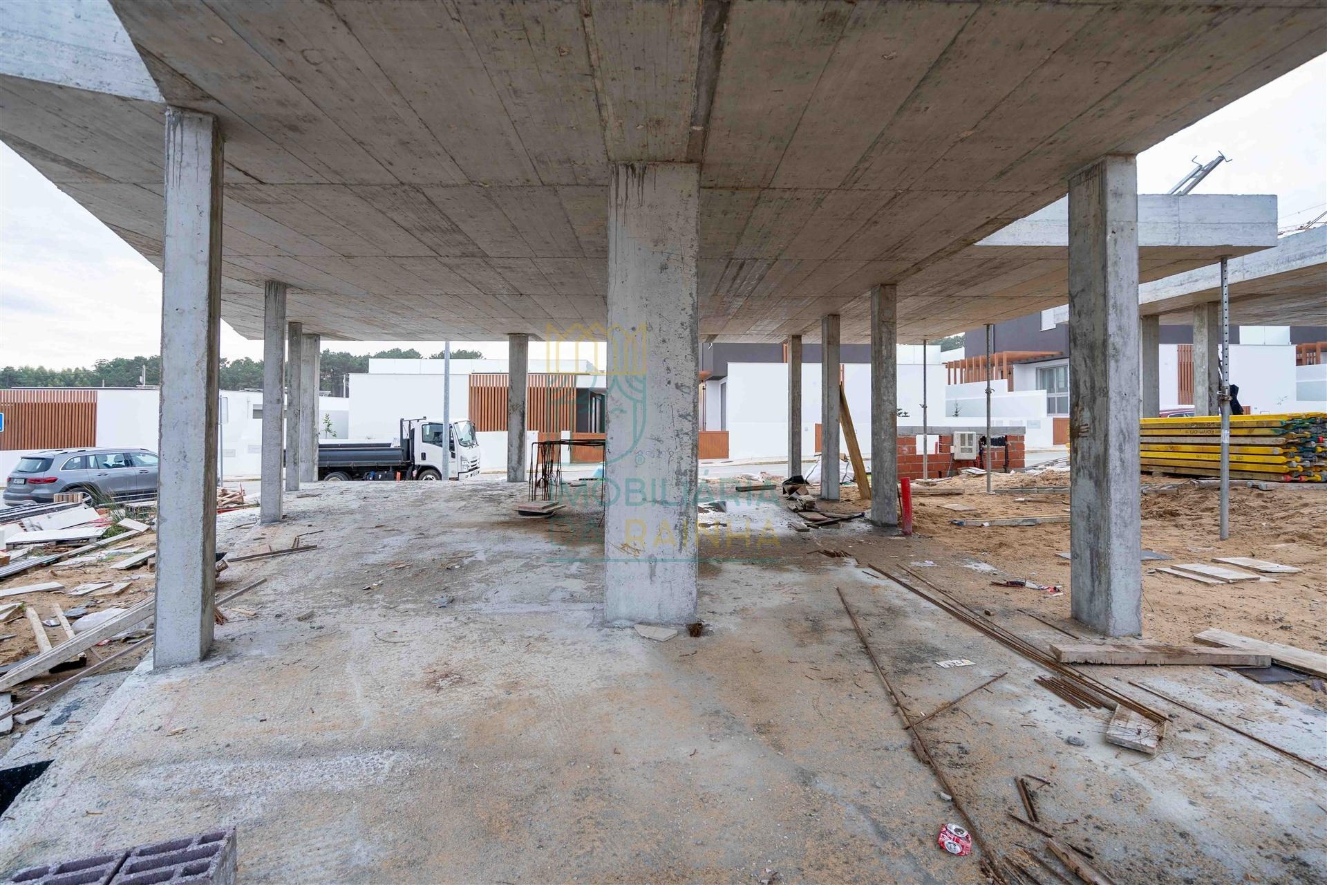 Moradia T2 em Salir do Porto – Conforto, Modernidade e Proximidade ao Mar