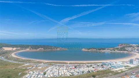 Moradia T3 com piscina em Salir do Porto