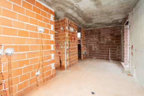 Moradias T3 com Piscina e Garagem em Salir do Porto