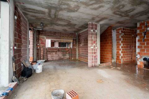 Moradia T3 com Piscina e Garagem em Salir do Porto