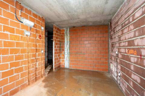 Moradia T3 com Piscina e Garagem em Salir do Porto