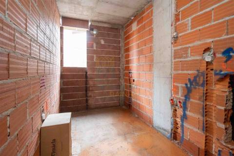 Moradia T3 com Piscina e Garagem em Salir do Porto