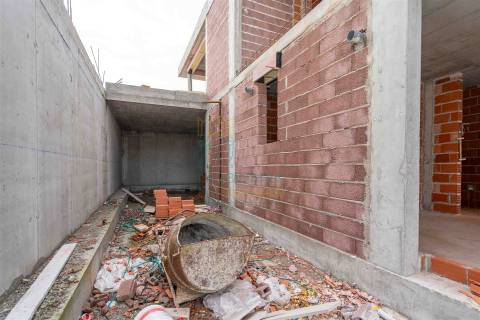 Moradia T3 com Piscina e Garagem em Salir do Porto