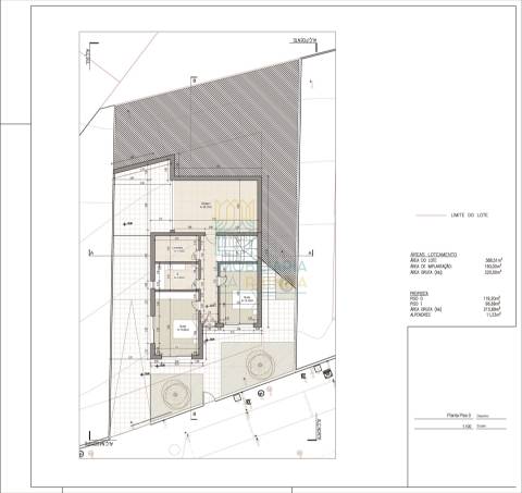 Moradia T3 com Piscina e Garagem em Salir do Porto