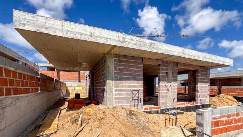 Moradia T3 Moderna com Piscina | Salir do Porto