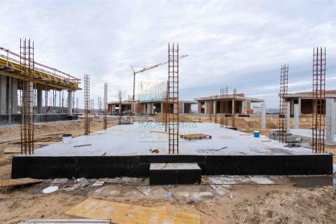 Moradia T3 com Piscina em Salir do Porto