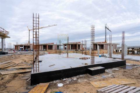 Moradia T3 com Piscina em Salir do Porto