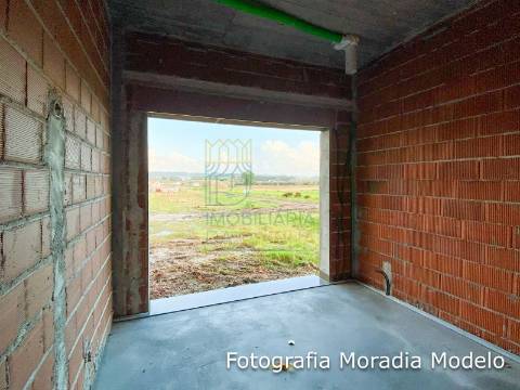 Moradia Moderna Térrea com Piscina – Conforto e Tranquilidade - Caldas da Rainha