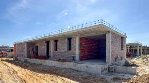 Moradia T3 com Piscina perto de Óbidos