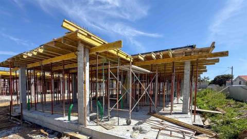 Moradia T3 com Piscina perto de Óbidos