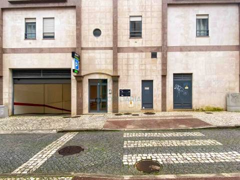 Lugares de Garagem no Centro de Caldas da Rainha