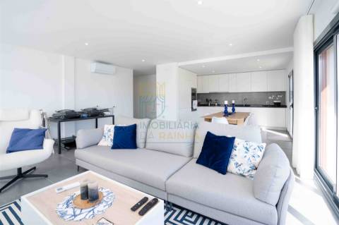 Apartamento T3 com Piscina – Salir do Porto