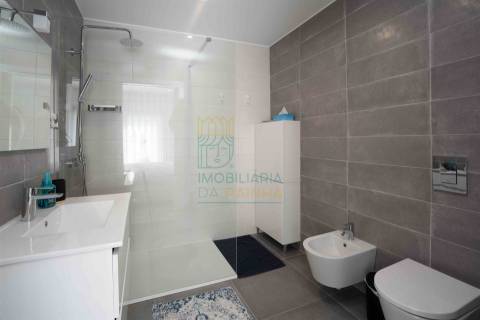 Apartamento T3 com Piscina – Salir do Porto