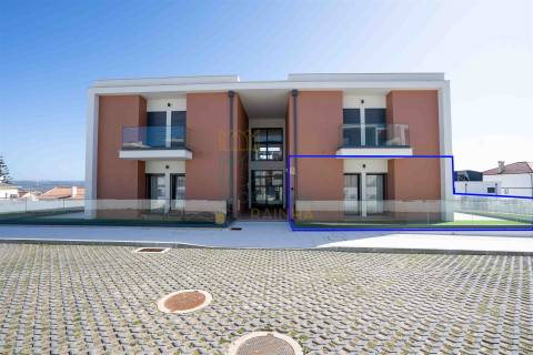 Apartamento T3 com Piscina – Salir do Porto