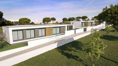 Moradia com 3 quartos, Piscina e Garagem em Caldas da Rainha