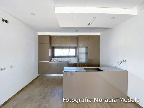 Moradia T3 com Piscina e Garagem – Entre as Caldas e a Foz do Arelho